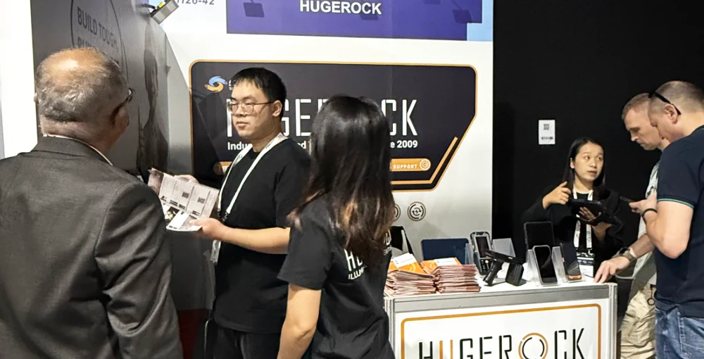 GITEX 2025: Opening-Day Customer Discussions in Dubai — HUGEROCK news photo